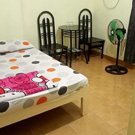 Belen Favila Transient Rooms Near Airport Terminal 3 Manila Exterior foto