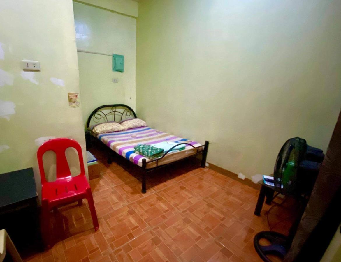 Belen Favila Transient Rooms Near Airport Terminal 3 Manila Exterior foto